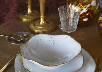 Five different Christmas tables, for many other styles, with Molecot tableware