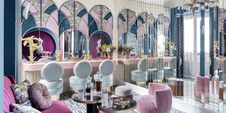 Enter, and immerse yourself in the fascinating atmosphere that Virginia Gasch has created in Casa Decor 2020