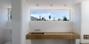 How to renovate the look of the bathroom, without works, with a coating similar to polished cement