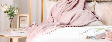 Sheets, bedspreads, blankets, candles ... everything you need to get inspired and make your bedroom the most cozy