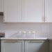 Trendy handles and vinyl to transform the look of your kitchen easily