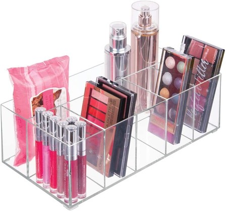 Cosmetic organizer