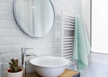 The bathrooms are also under examination; how to refresh them with low cost accessories