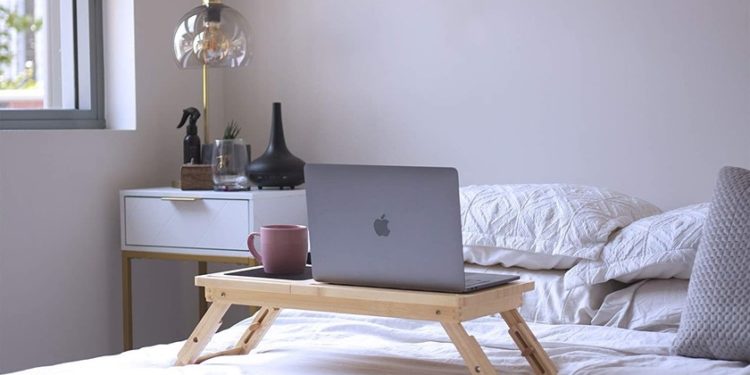 23 tables, trays and accessories for breakfast in bed, telework from it … And whatever comes up