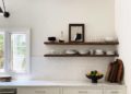 In favor or oppossing? Kitchen shelves (increasingly) replacing tall kitchen cabinets
