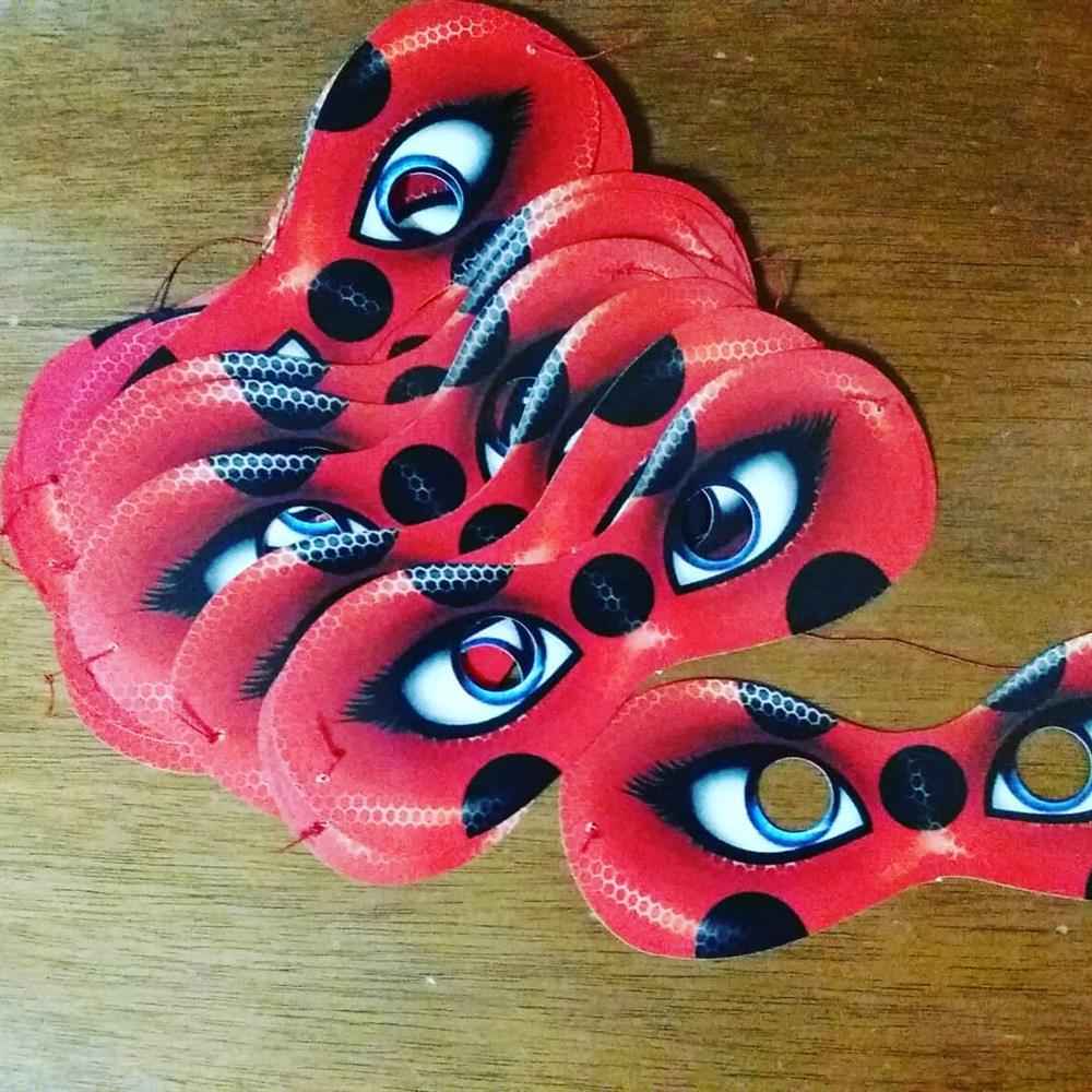 printed ladybug mask