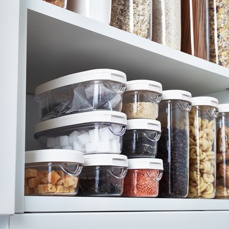 How to order the pantry