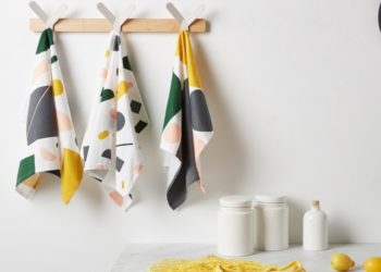 the most beautiful aprons and cloths (and at the best price)