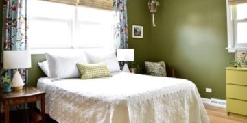 renovation of a guest bedroom with recycled pieces and color change