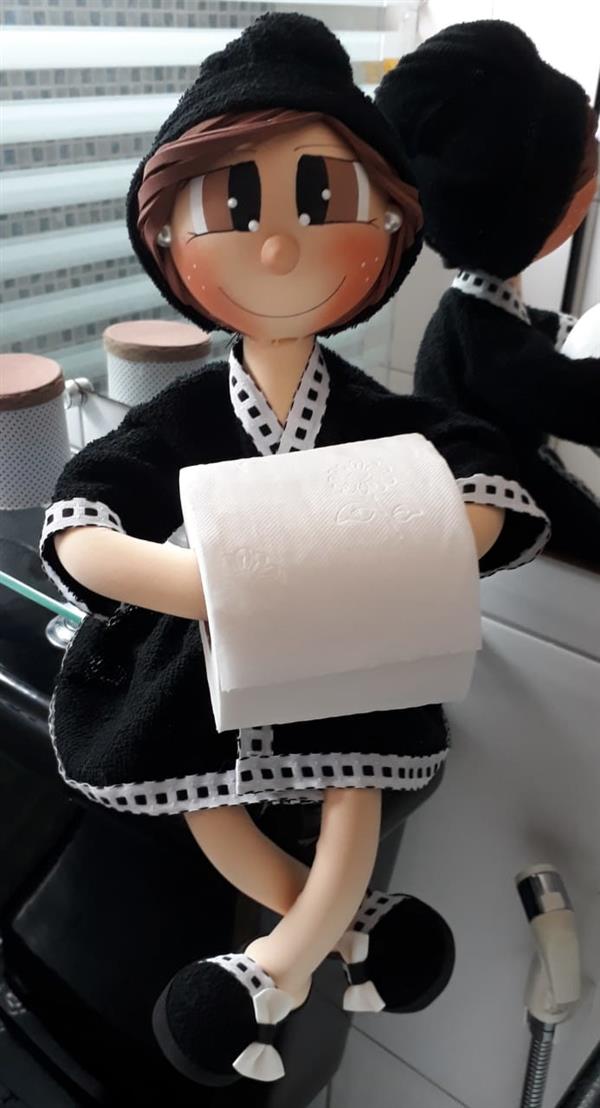 doll-toilet-paper-holder-in-eva 