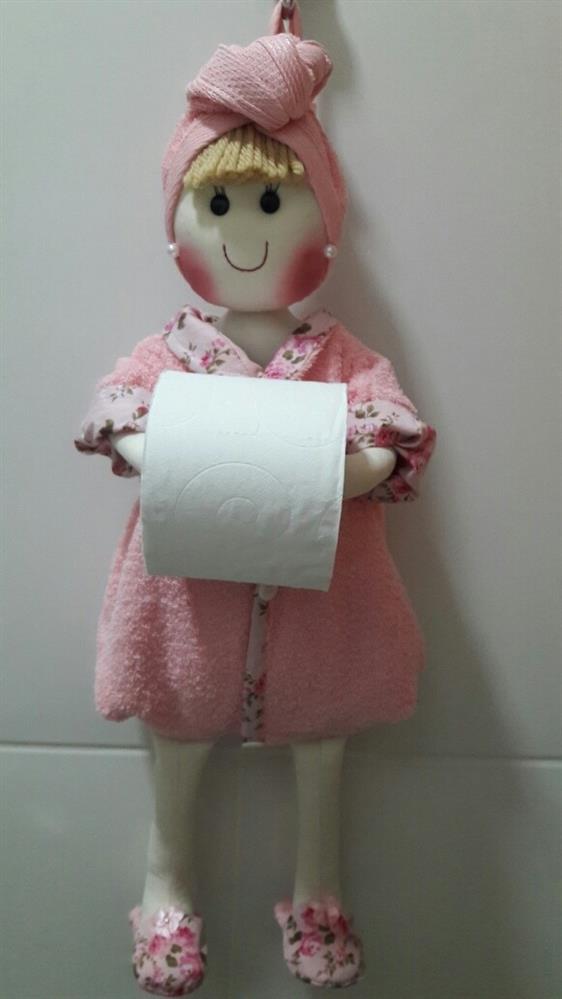 doll-toilet-paper-wall-holder 