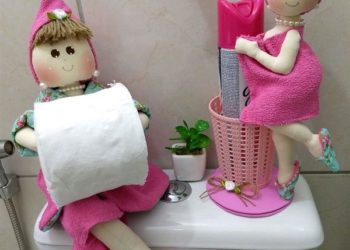 Doll toilet paper holder: 25 creative models