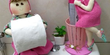 Doll toilet paper holder: 25 creative models