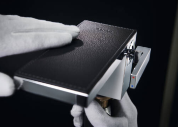 The latest from Axor is a customizable sink faucet with no-fist material