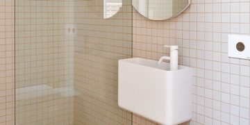 Low-depth mini bathroom sinks that don’t compromise on design