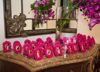 October Pink Decoration: Souvenir Ideas