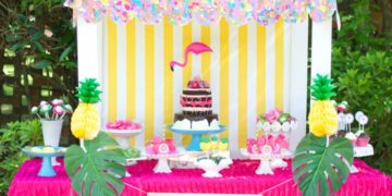 Flamingo and Pineapple Party Decoration