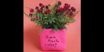 Decorative Living Room Vases: 30 Creative Ideas