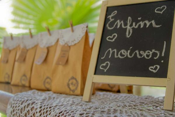 details for engagement decoration