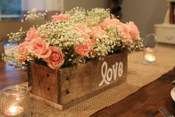 Wooden cachepot for engagement decoration