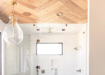 Eleven inspiring floors for the bathroom