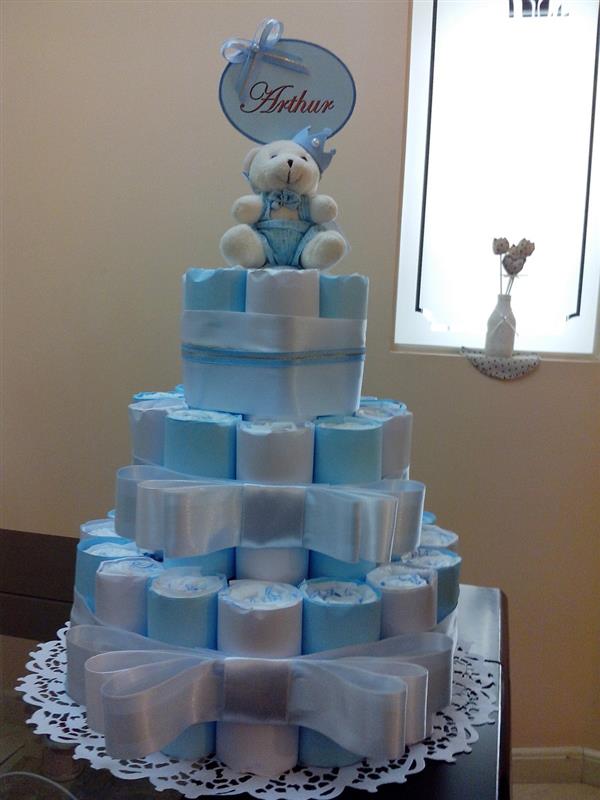 step by step diaper cake