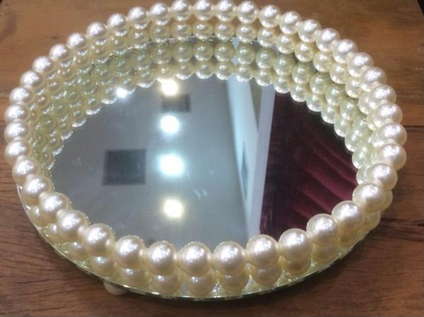 round mirrored tray with pearls