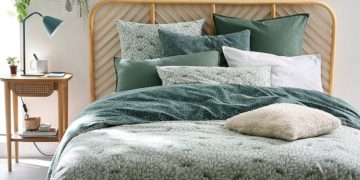 If you are going to renovate the bedroom during the sales, these are the most beautiful tables you will find