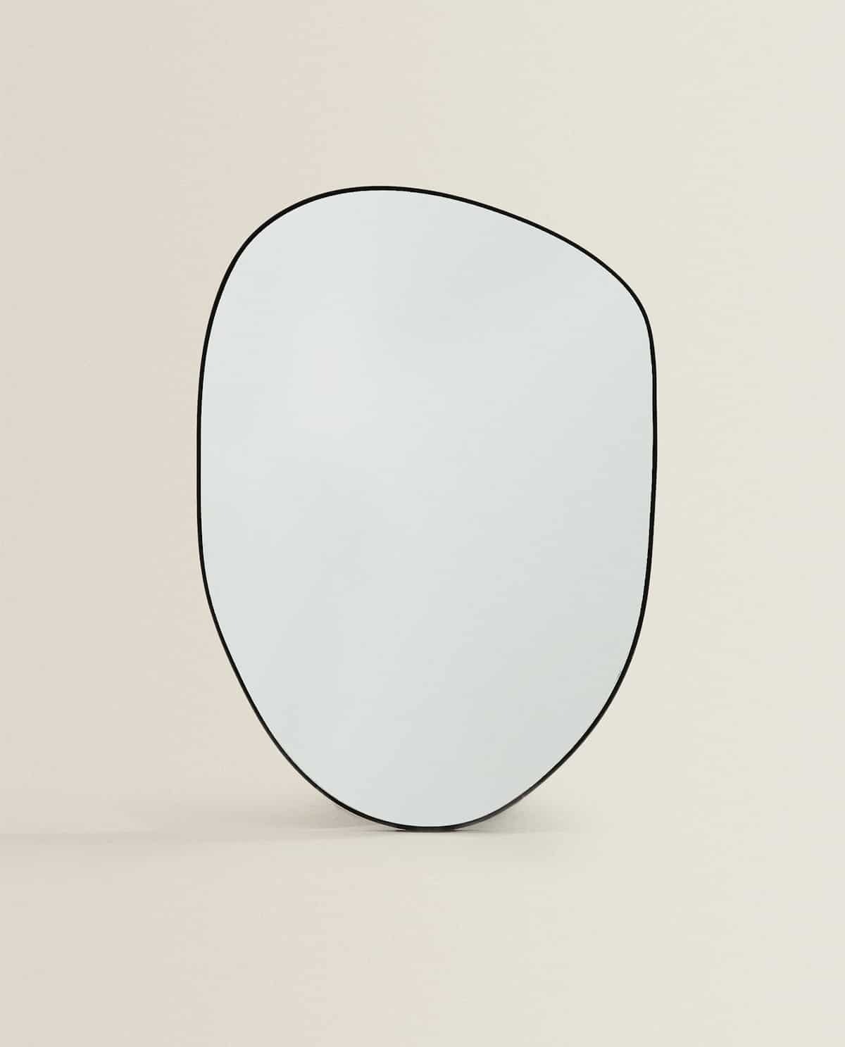 Small irregular mirror