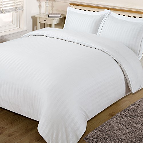 Dreamscene White Double Satin Striped Bedding Set