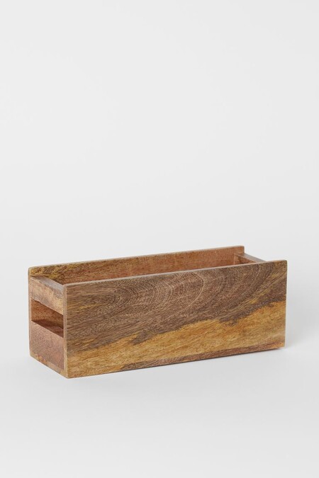 Storage box for spices