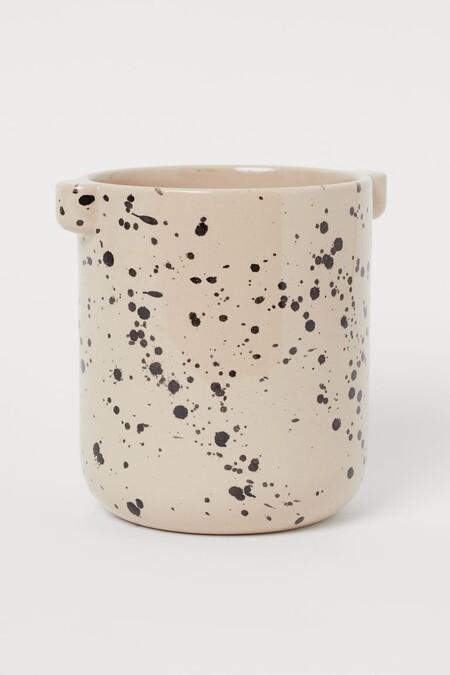 Ceramic kitchen pot