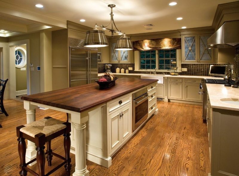 rustic-kitchen-floor-parquet