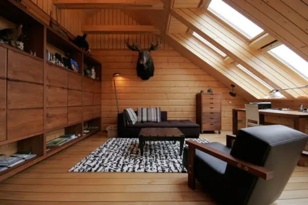 renovate-attic-wood