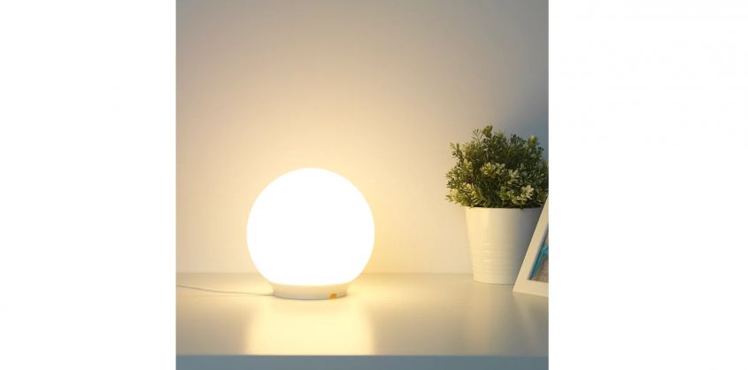 fado white table lamp