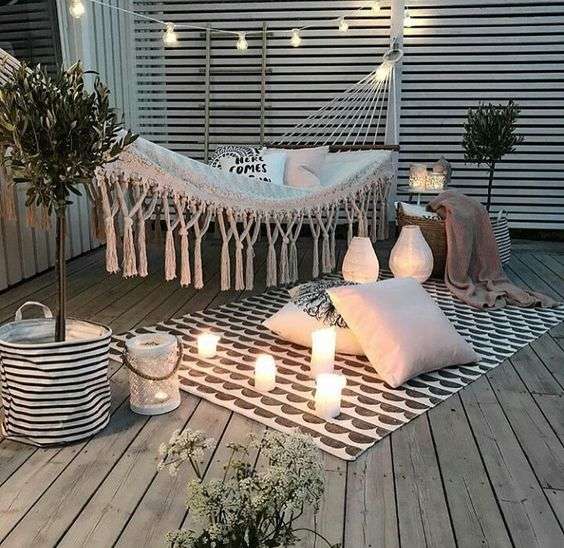 cheap furnished terrace with lanterns