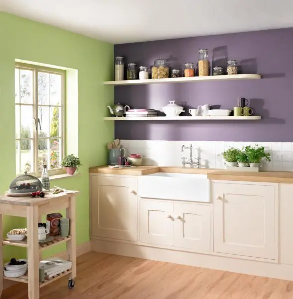 kitchen-lilac-colored-walls-2