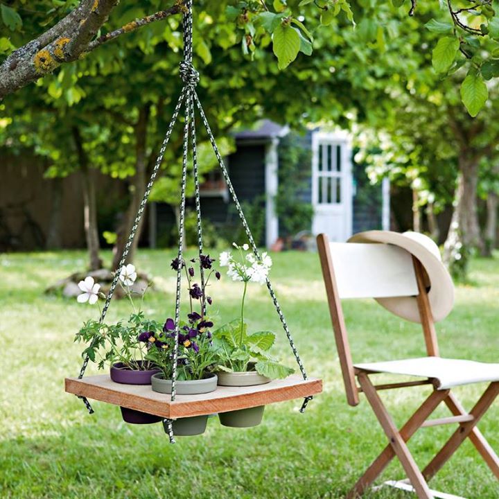 Hanging pots