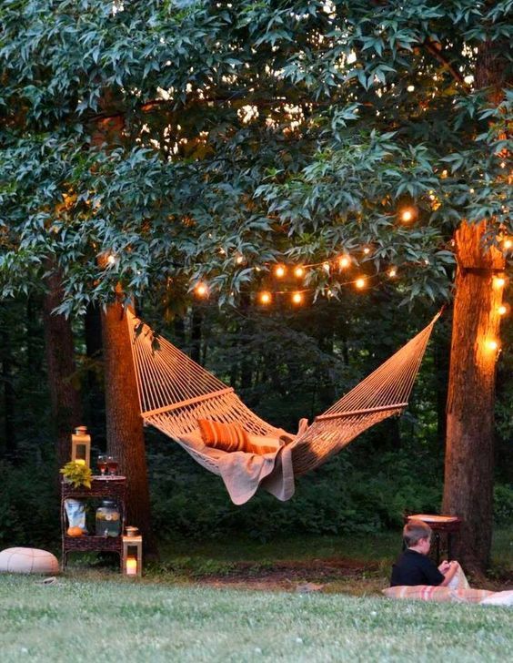 decorate garden with DIY hammock