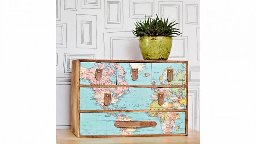 Moppe world map chest of drawers