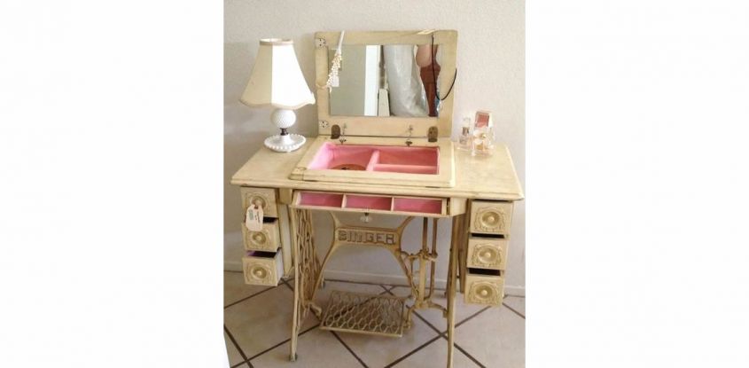 Dressing Table Makeup Sewing Machine