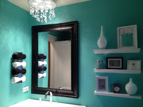 bathroom-walls-color-tiffany-1