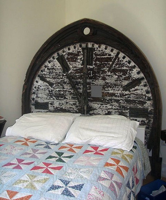 headboard clock