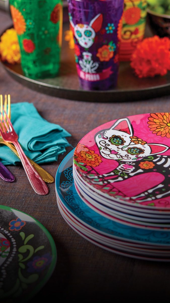 halloween-decorations-mexican-style-dishes