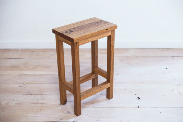 Recycle-a-stool-07