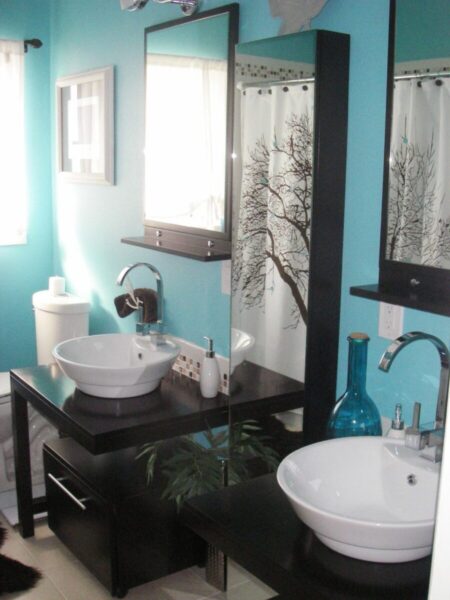 water-green-colored-bathroom-walls-15