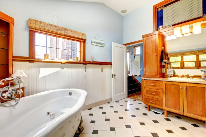 classic style bathroom