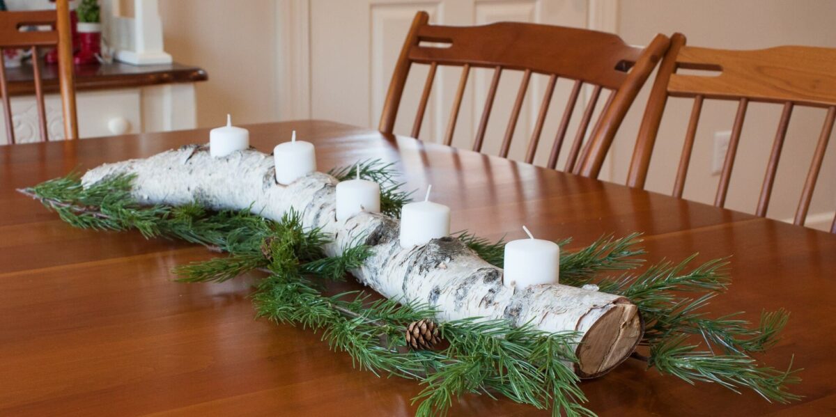 christmas-decorations-with-wooden-logs-4