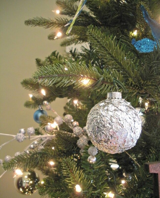 christmas-decorations-tinfoil-10