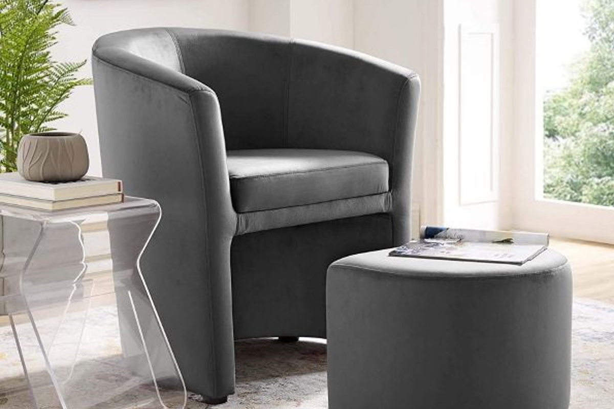 Choosing the armchair for a modern living room: the right models